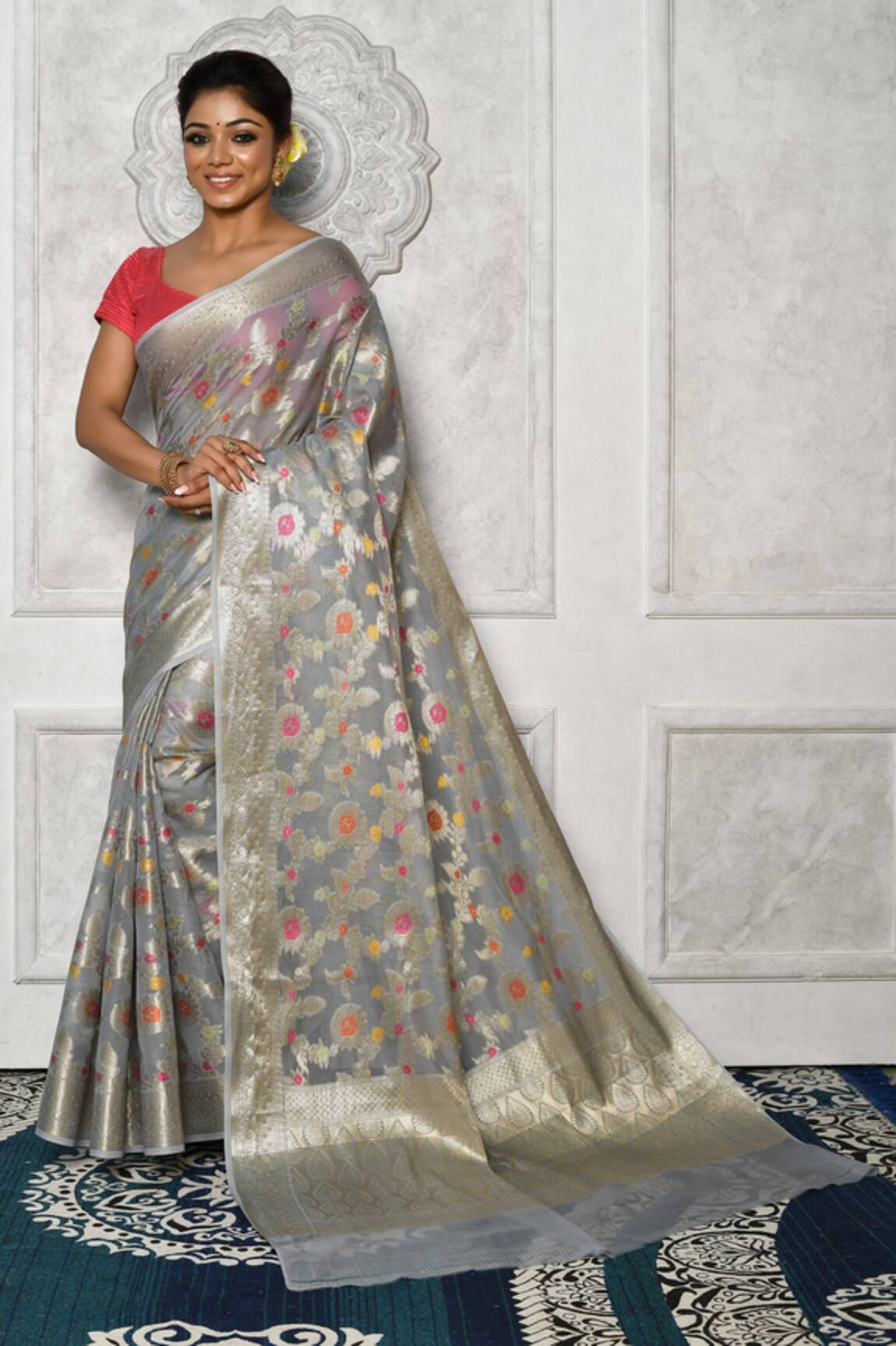Arihant Rai Sinha Banarasi Cotton Silk Woven Zari Saree