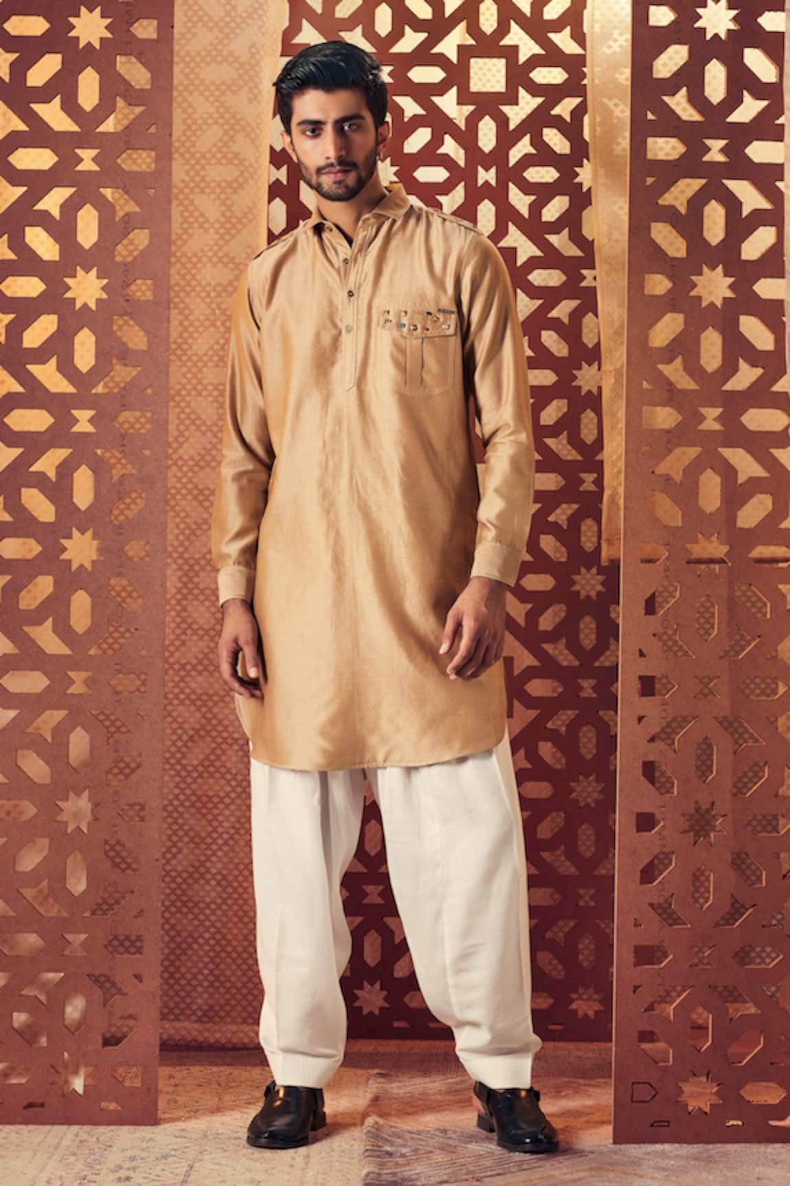 Charkhee Chanderi Pathani Kurta Set 