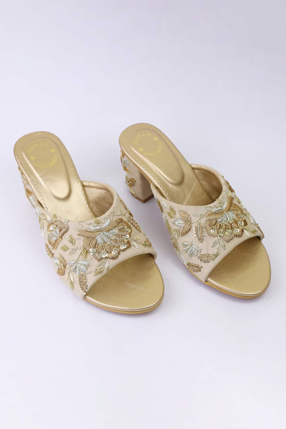 Shiveen Shiveen Floral Hand Embroidered Block Heels 
