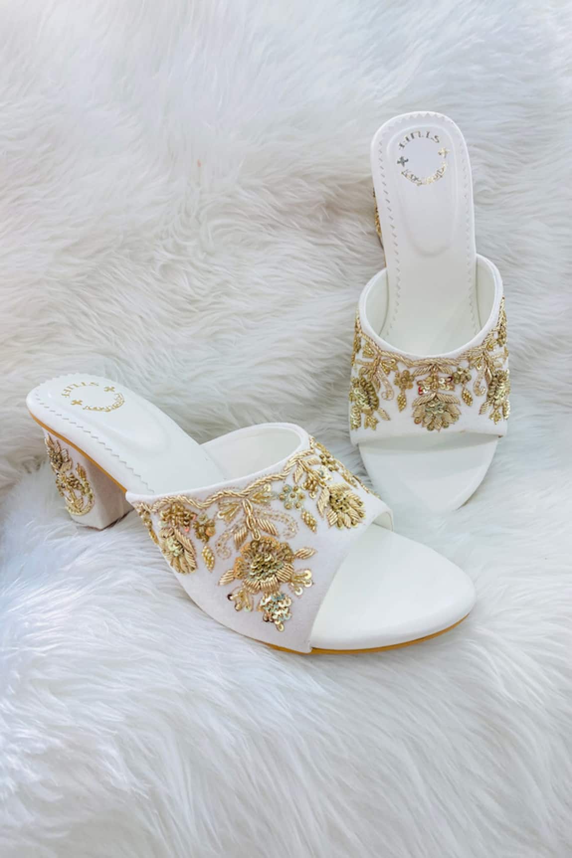 Shiveen Shiveen Embroidered White Block Heels