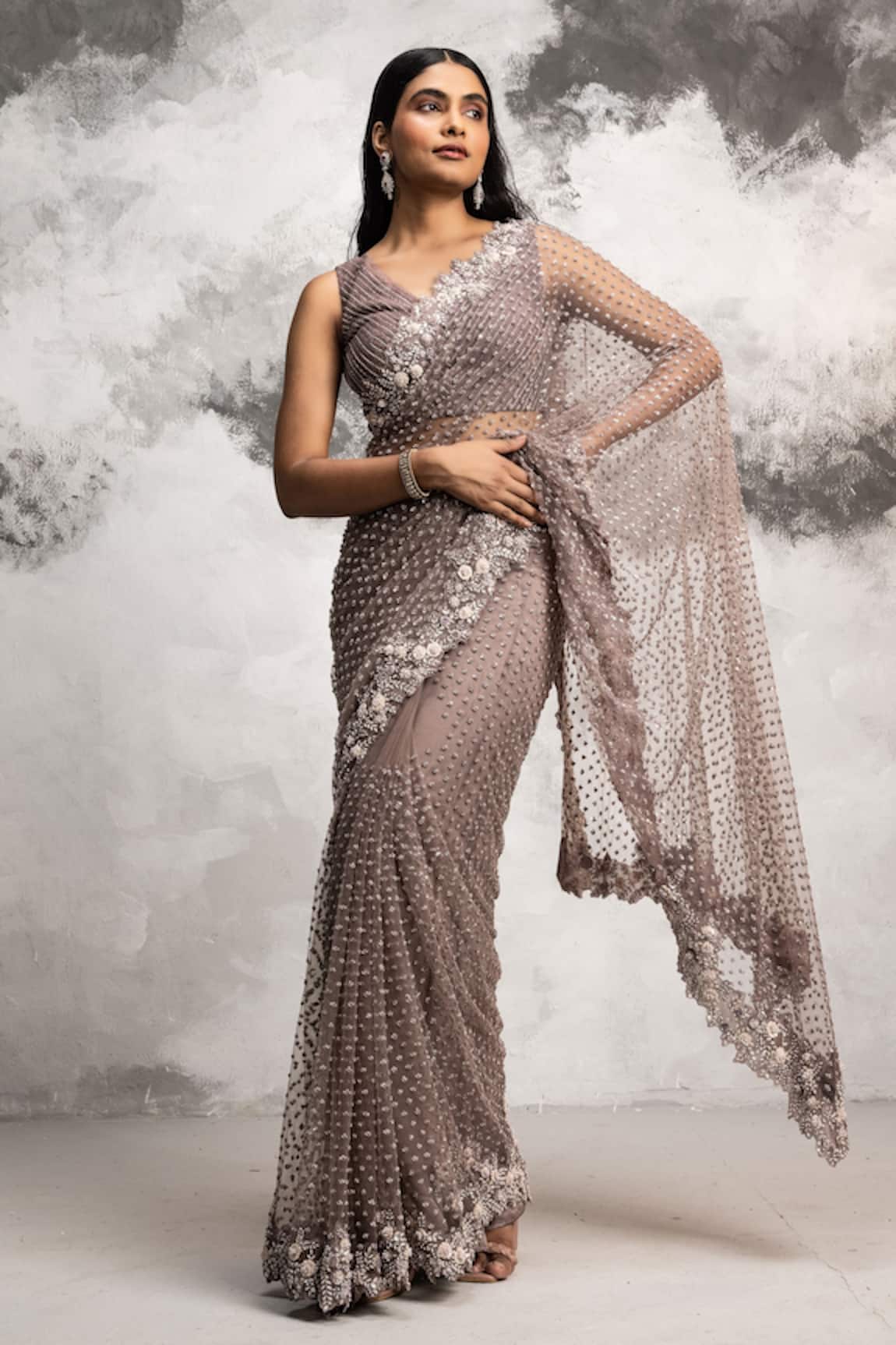 COUTURE BY NIHARIKA Net Floral Embroidered Saree With Blouse 