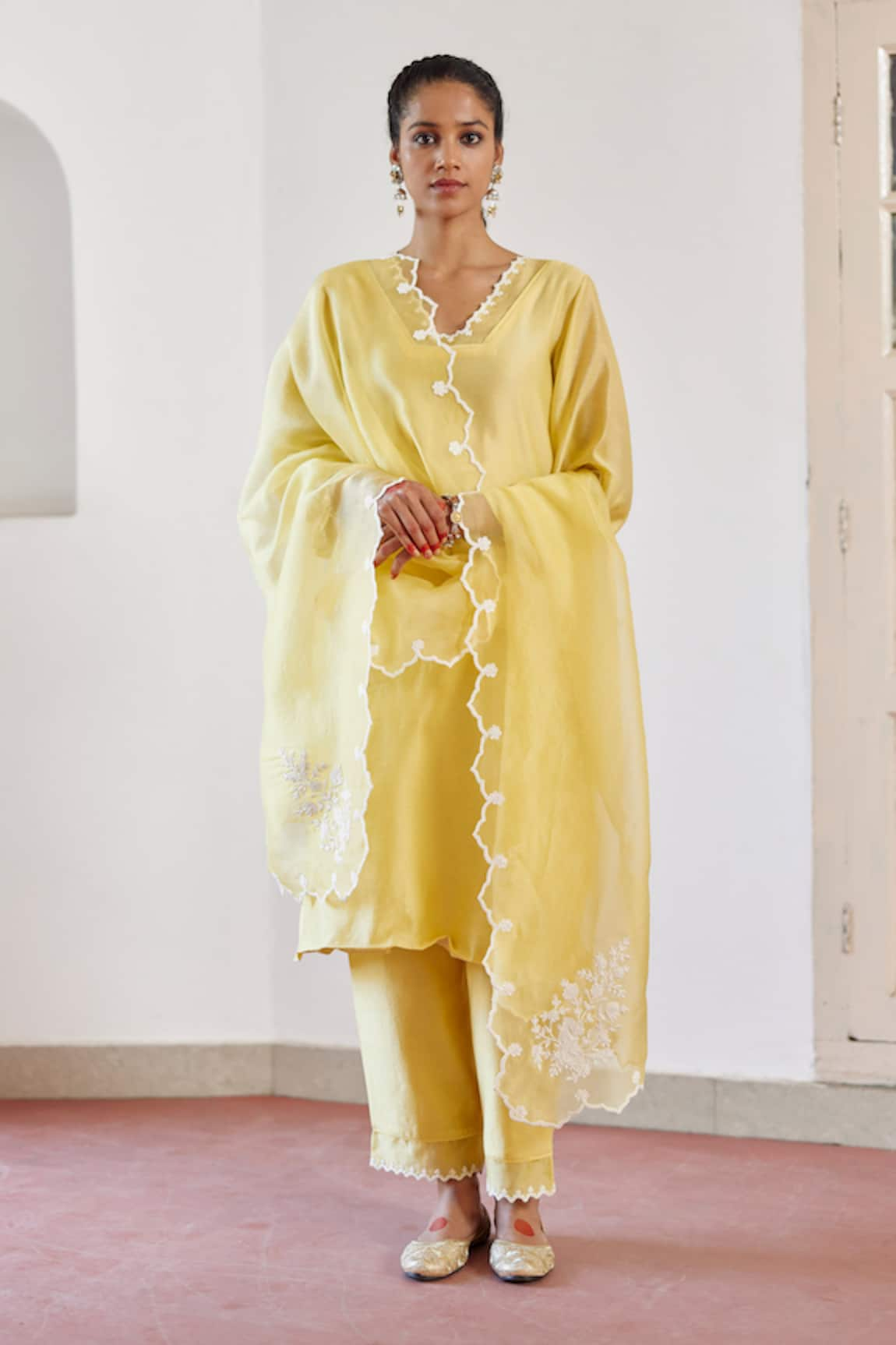 Amisha Kothari Safina Embroidered Straight Kurta Set