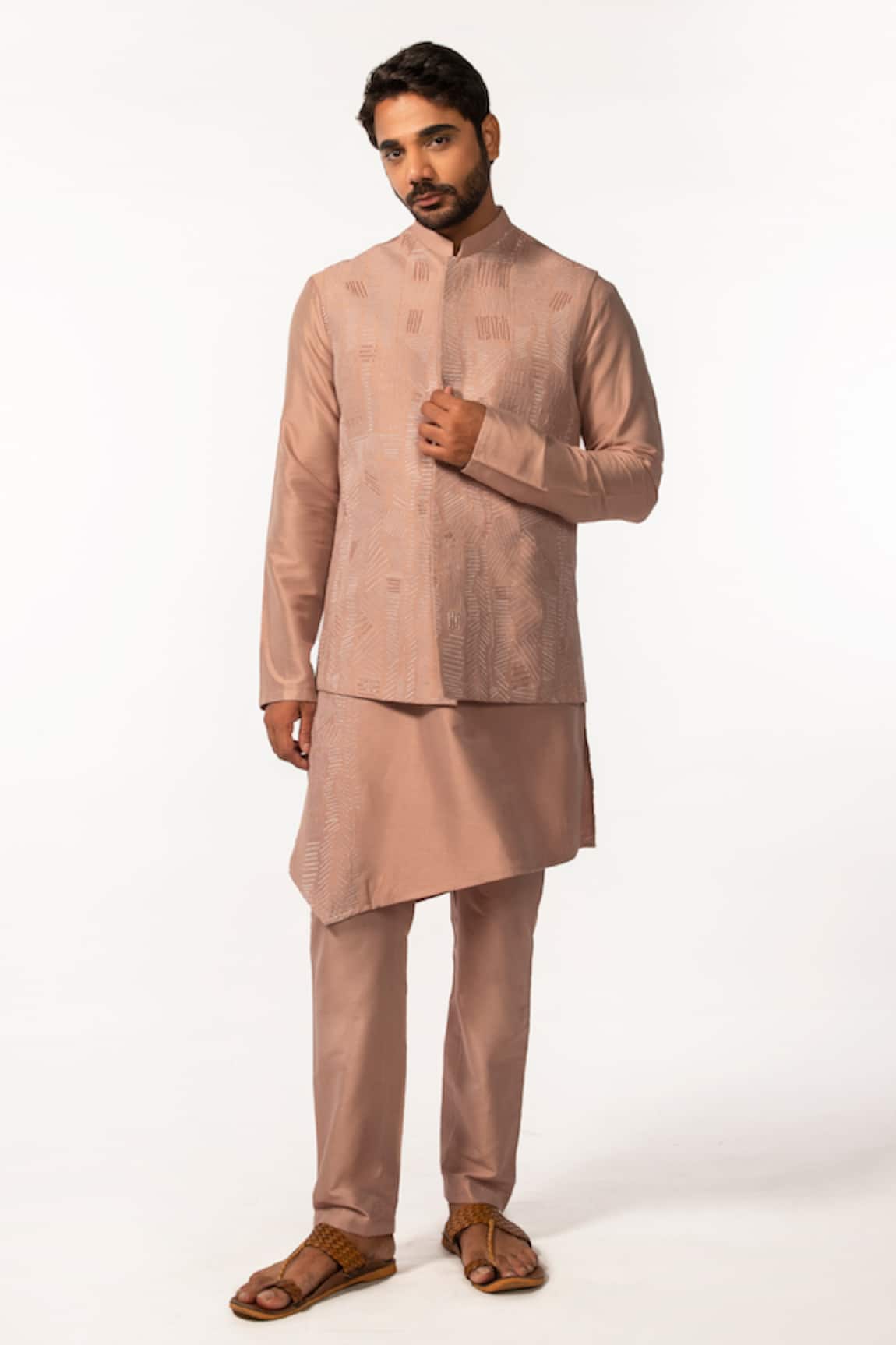 Kaka Calcutta Hand Embroidered Bam Silk Bundi