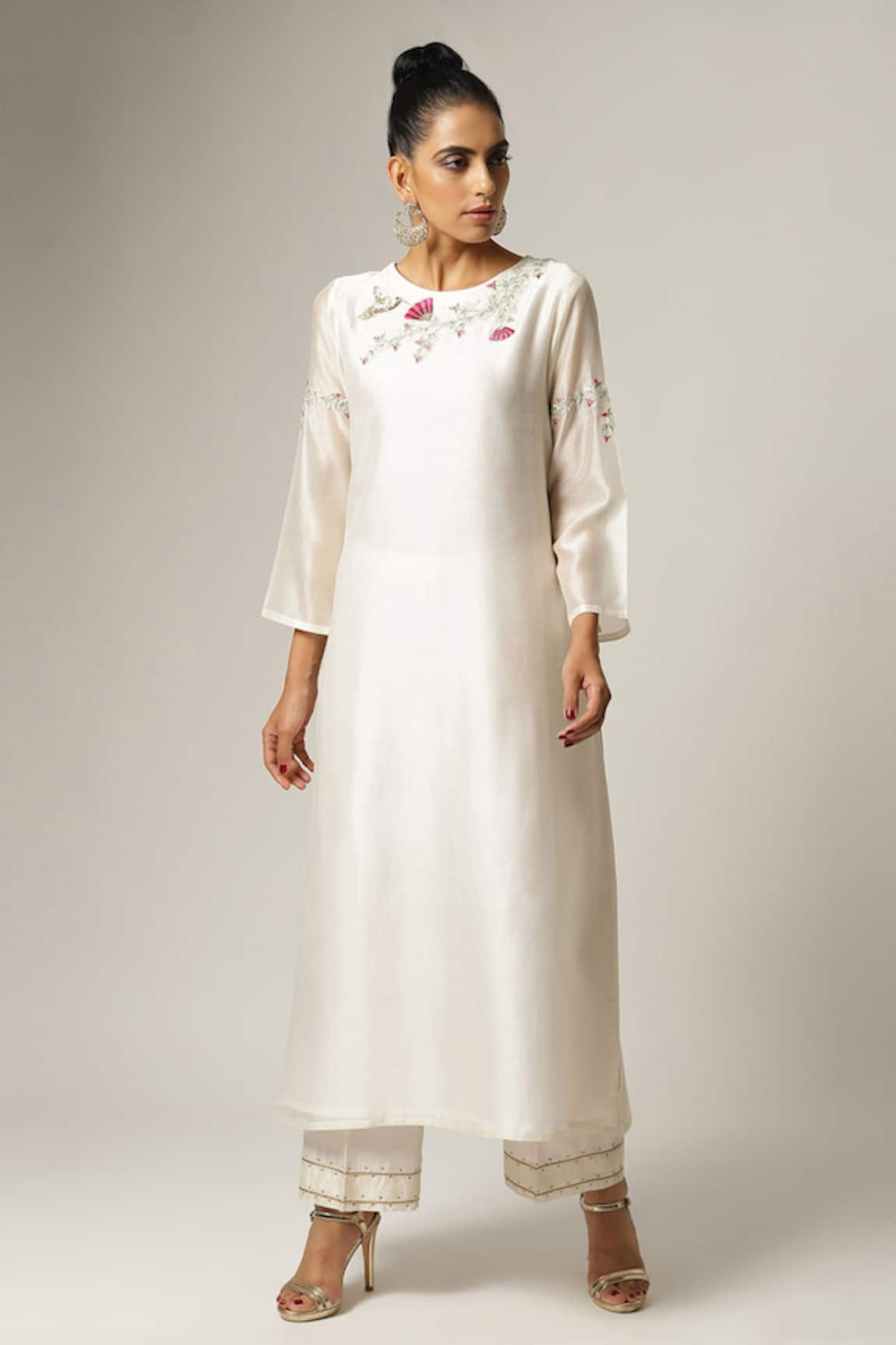 Anantaa By Roohi Placement Dabka Embroidered Kurta With Pant 