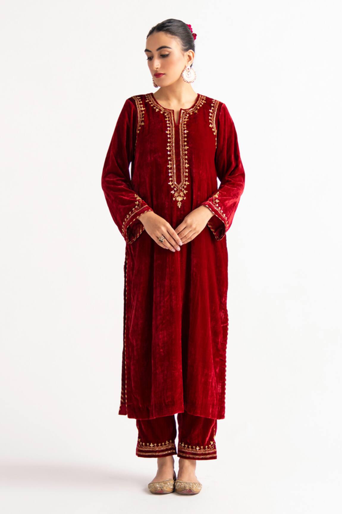 Anantaa By Roohi Placement Hand Embroidered Kurta With Pant