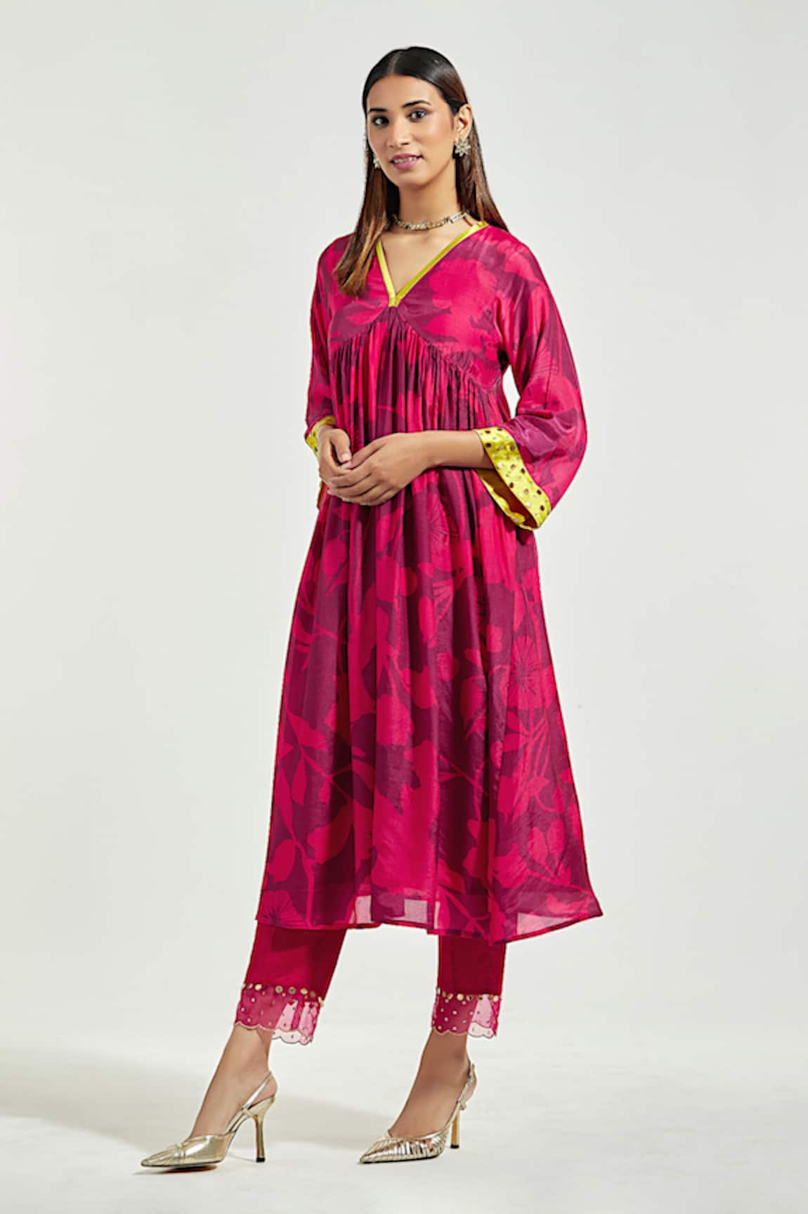Anantaa by Roohi Floral Bloom Print Kurta With Pant