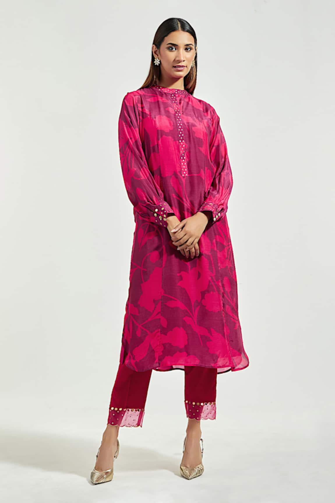 Anantaa by Roohi Straight Fit Flower Bloom Print Kurta With Pant