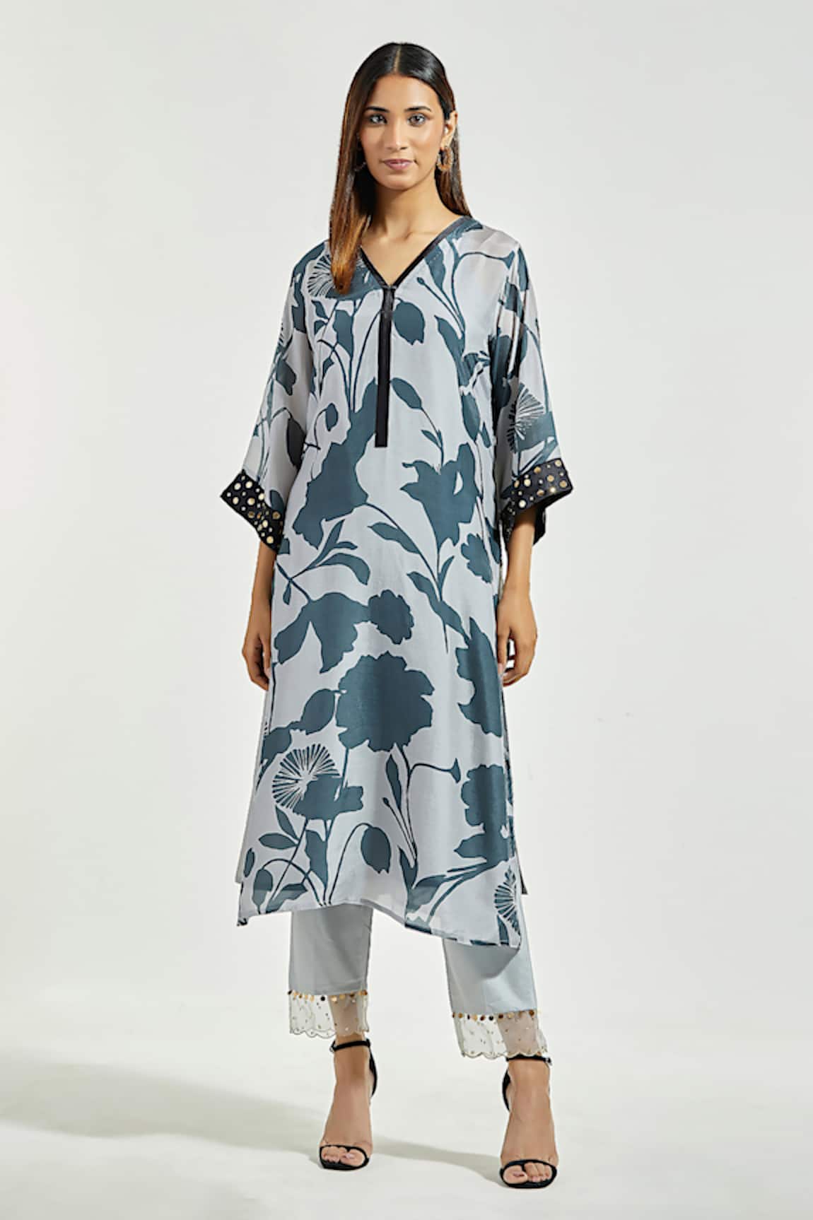 Anantaa by Roohi A-Line Blooming Floral Print Kurta With Pant