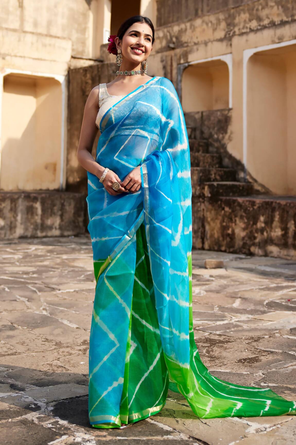 Geroo Jaipur Tie Dye Saree With Unstitched Blouse Fabric
