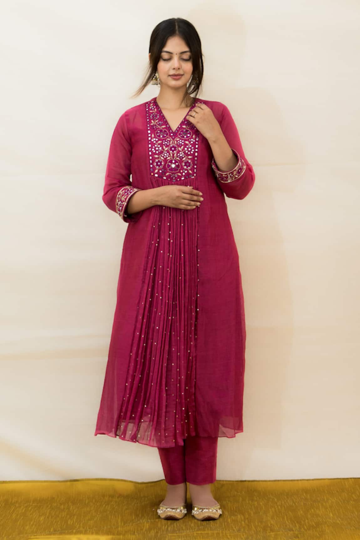Mithi Supari Yoke Embroidered Tunic & Pant Set
