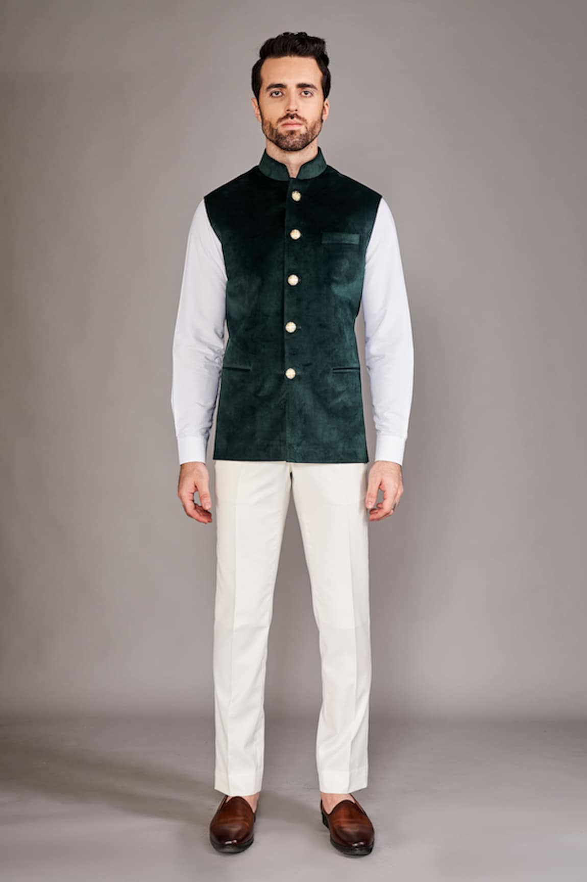 Arjun Kilachand Velvet Bundi With Shirt