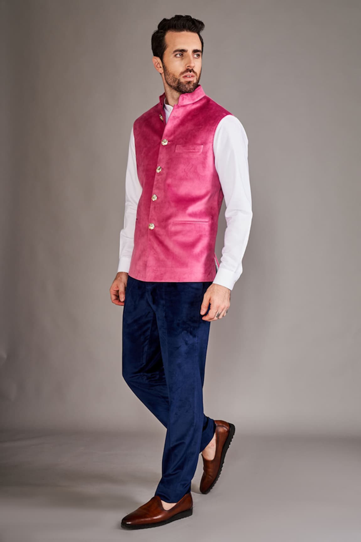 Arjun Kilachand Velvet Plain Bundi With Shirt