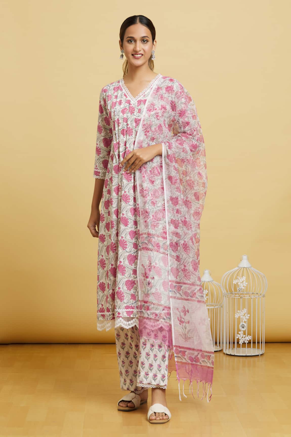 Naintara Bajaj Floral Vine Print Kurta Pant set