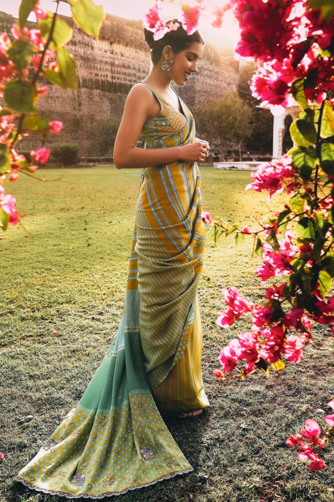 Rajiramniq Printed Saree With Unstitched Blouse Fabric 
