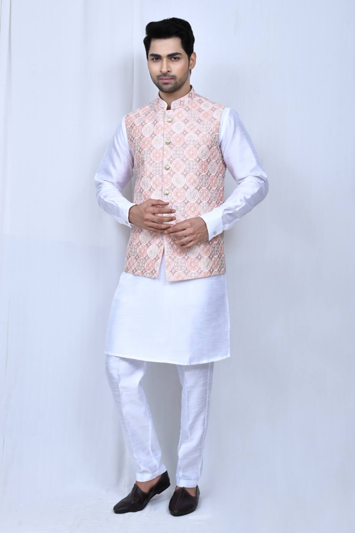 Adara Khan Circle Pattern Bundi & Kurta Set
