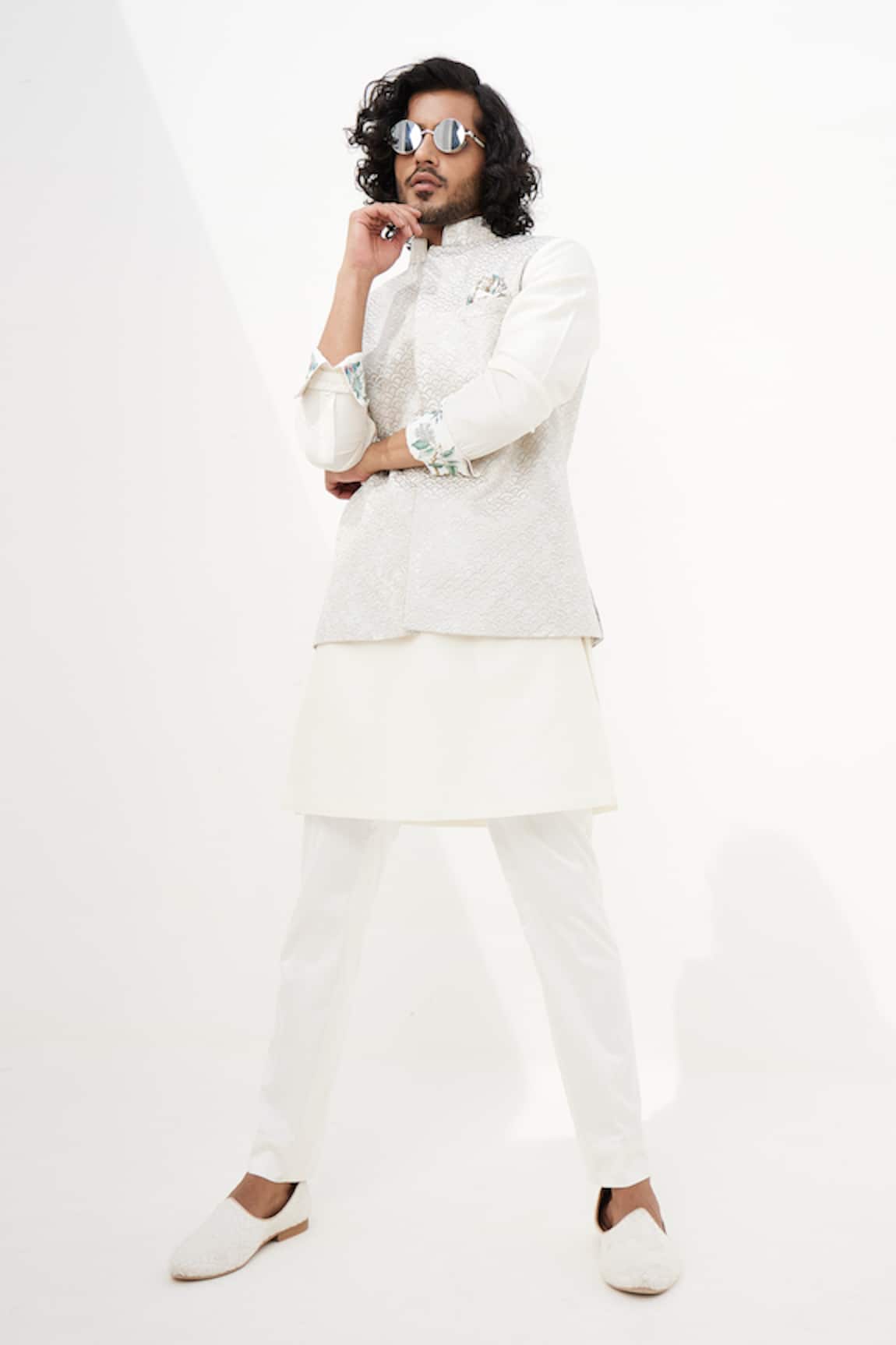 Arjan Dugal Chanderi Silk Solid Kurta Set 