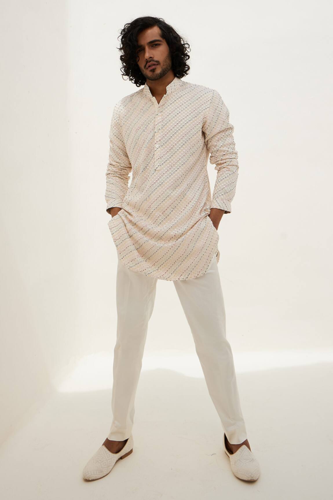 Arjan Dugal Floral Embroidered Kurta With Pant 