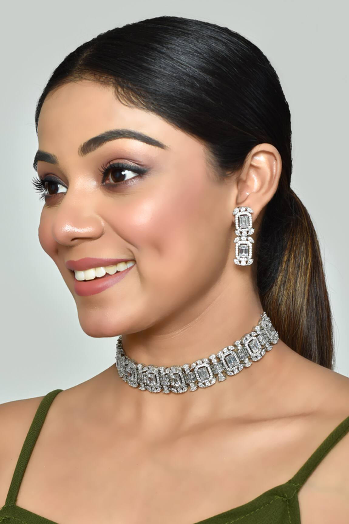 Vivinia By Vidhi Mehra Zircon Diamonds Studded Necklace Set 