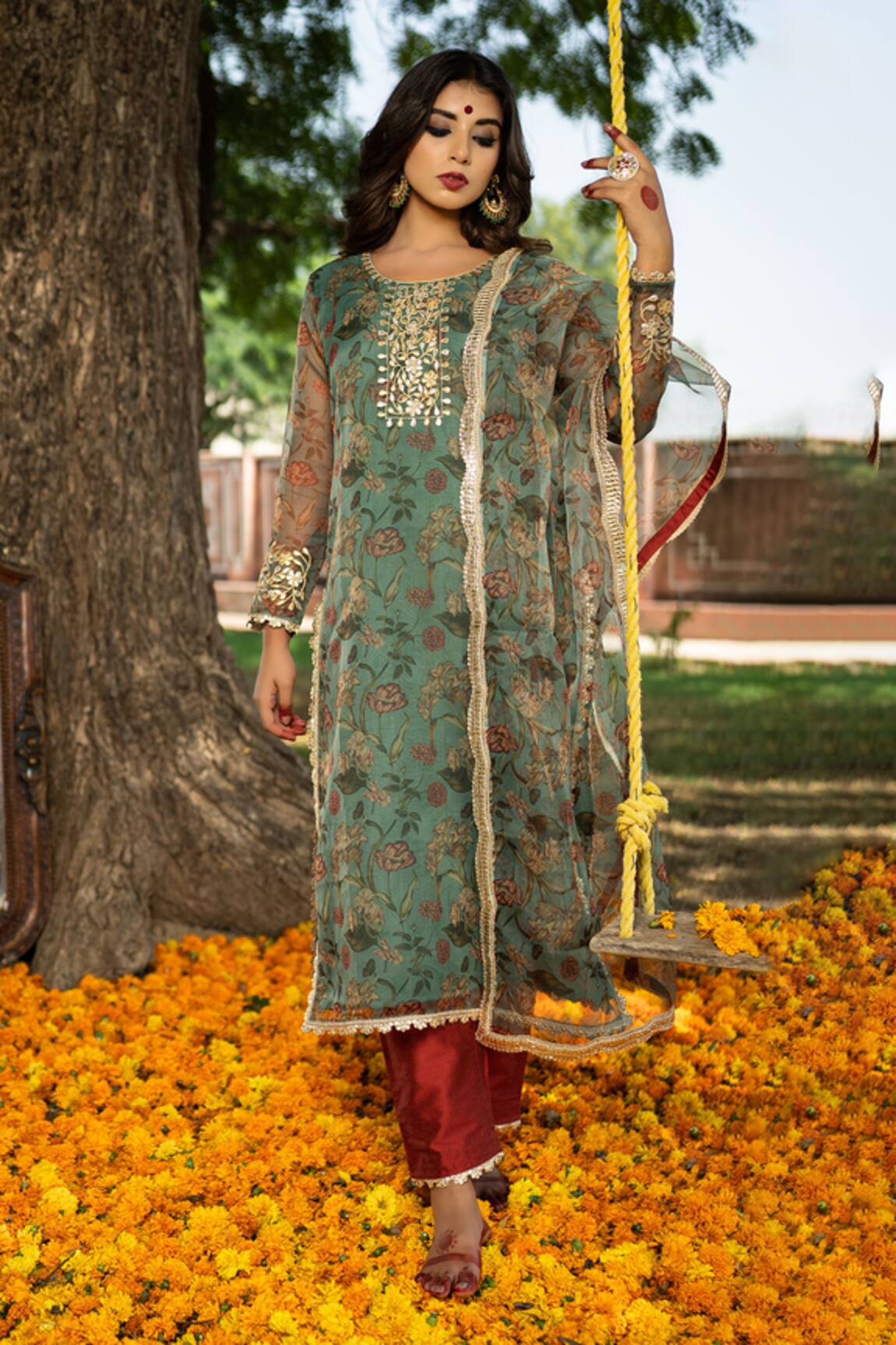 The Home Affair Vintage Floral Print Kurta Set