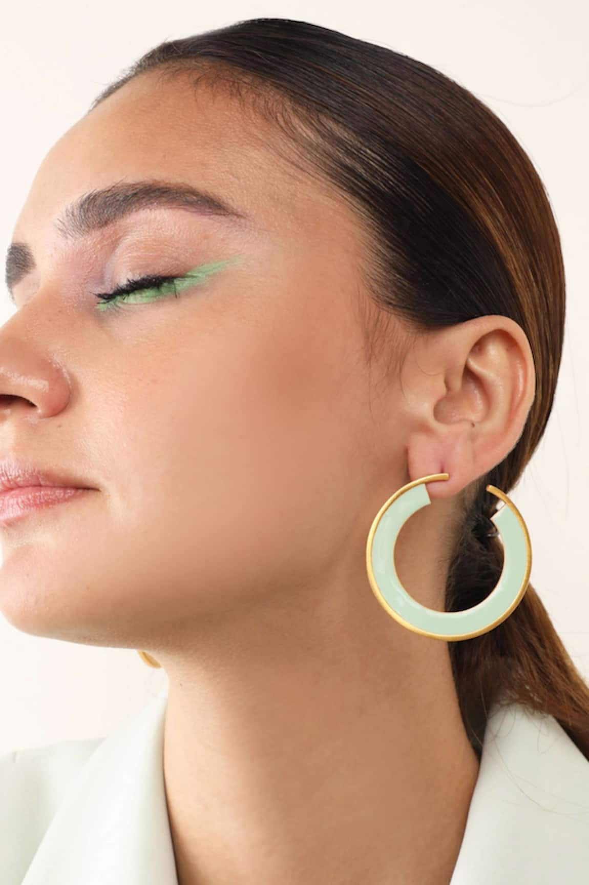 Zohra Arianna Hoops