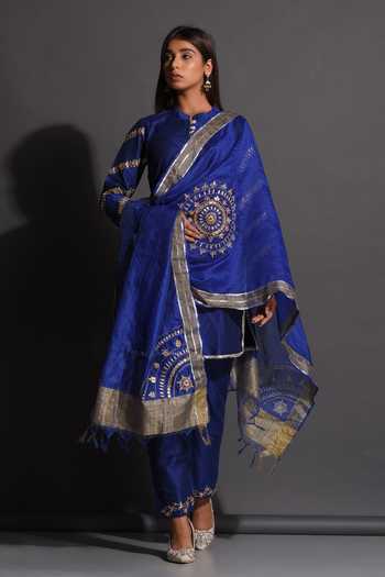 The Home Affair Embroidered Kurta Set With Chanderi Dupatta 