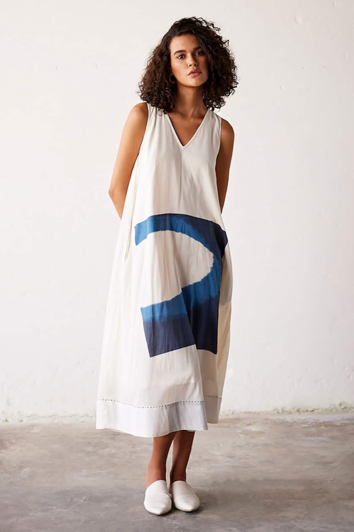 Kharakapas Vanilla Abstract Pattern Dress