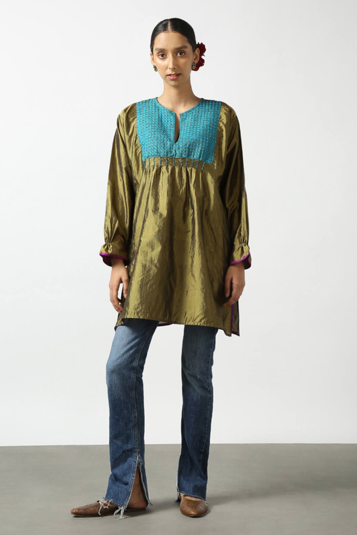 Latha Puttanna Dual Toned Silk Short Phiran Tunic