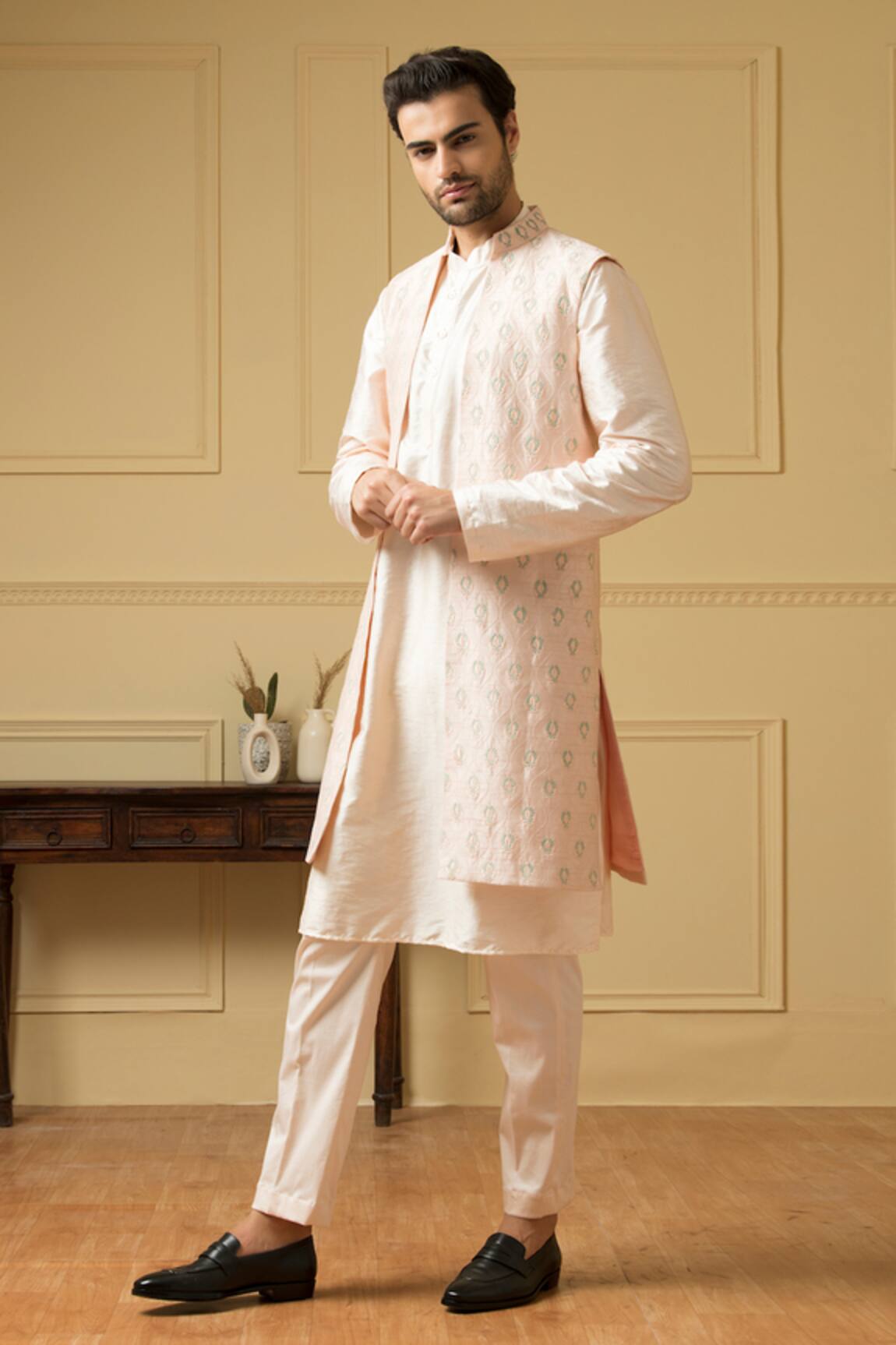 Hilo Design Pastel Threadwork Bundi Kurta Set 