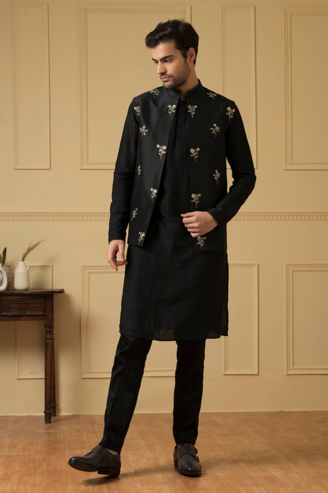 Hilo Design Black Sequin Embroidered Bundi Kurta Set