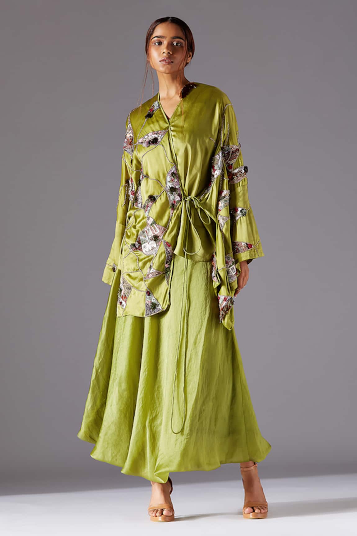 A Humming Way Shrubbery Kimono Top & Bulge Skirt Set