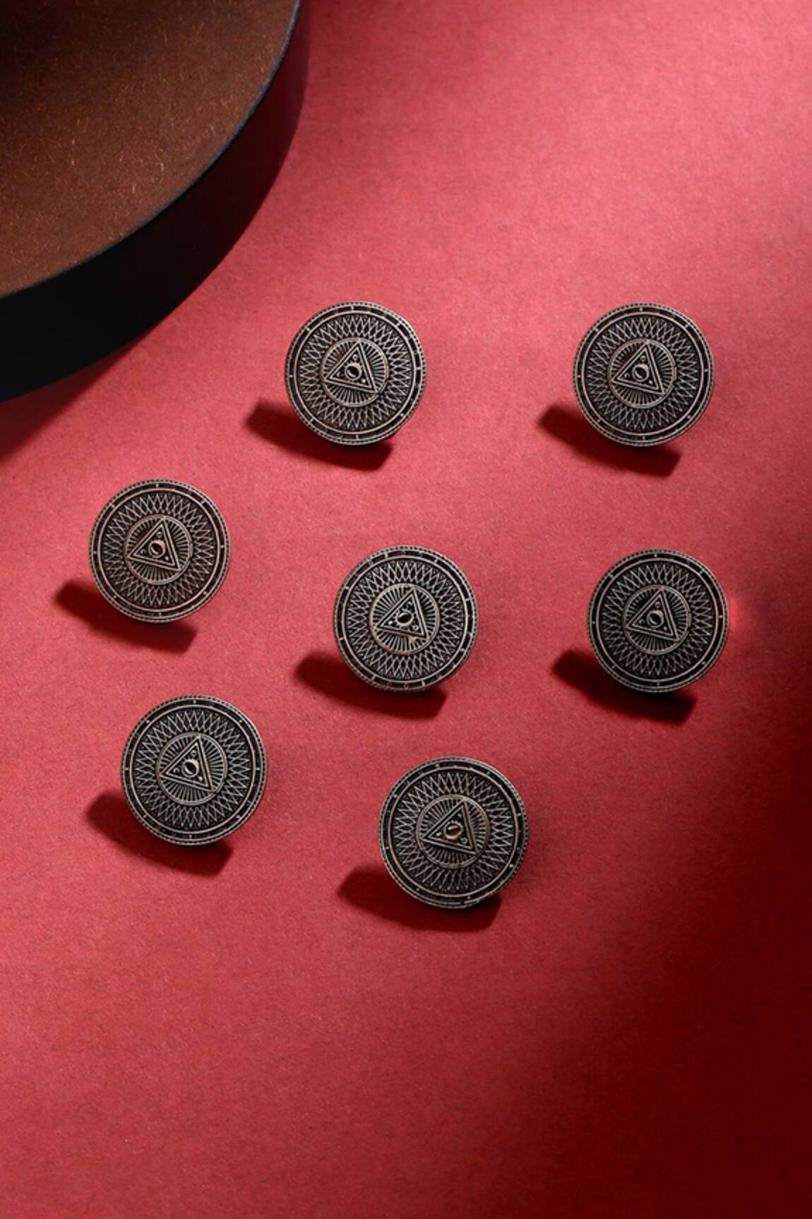 Cosa Nostraa Triangle Power Carved Buttons - Set of 7 