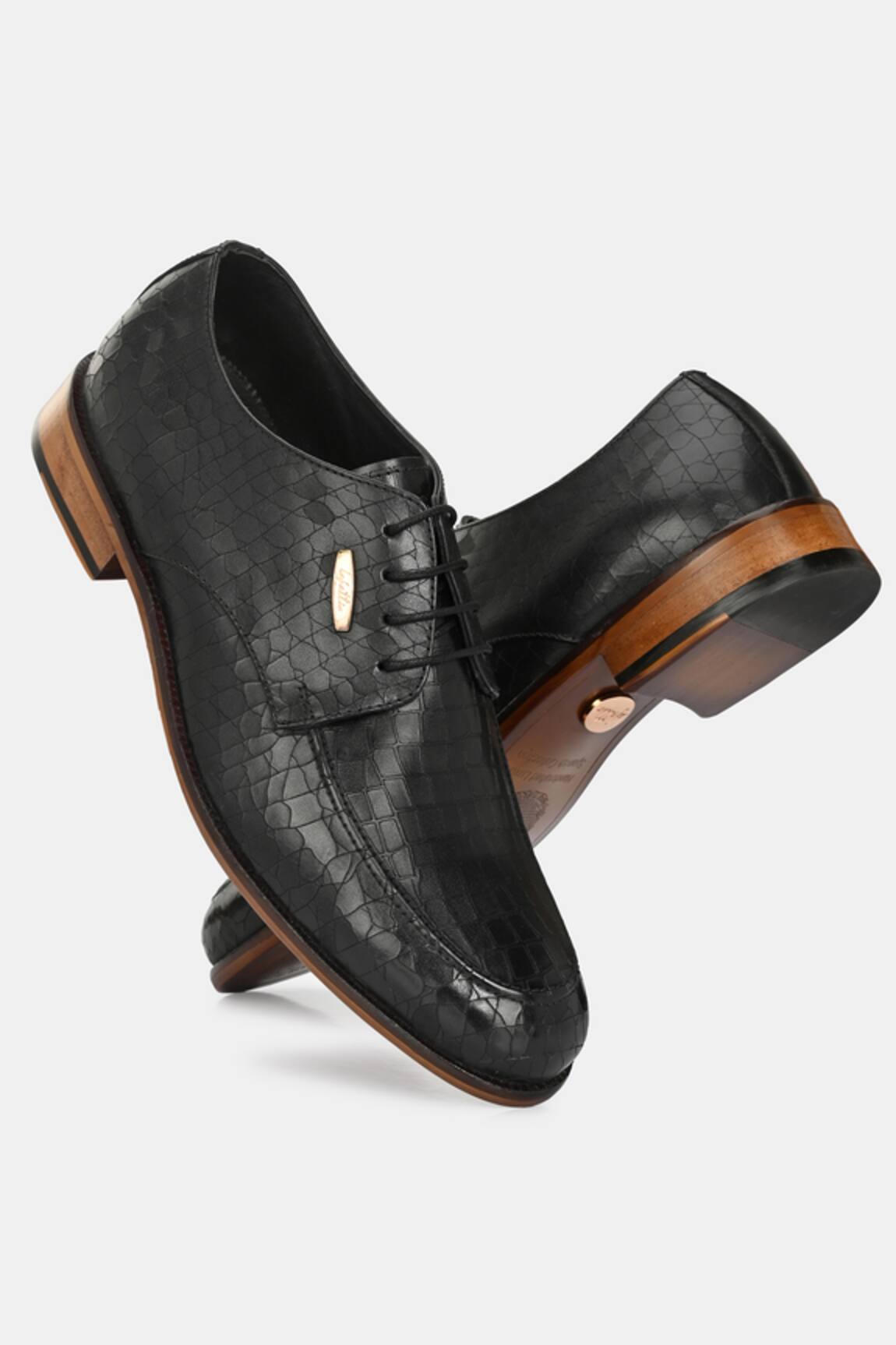Lafattio Leather Textured Formal Shoes 