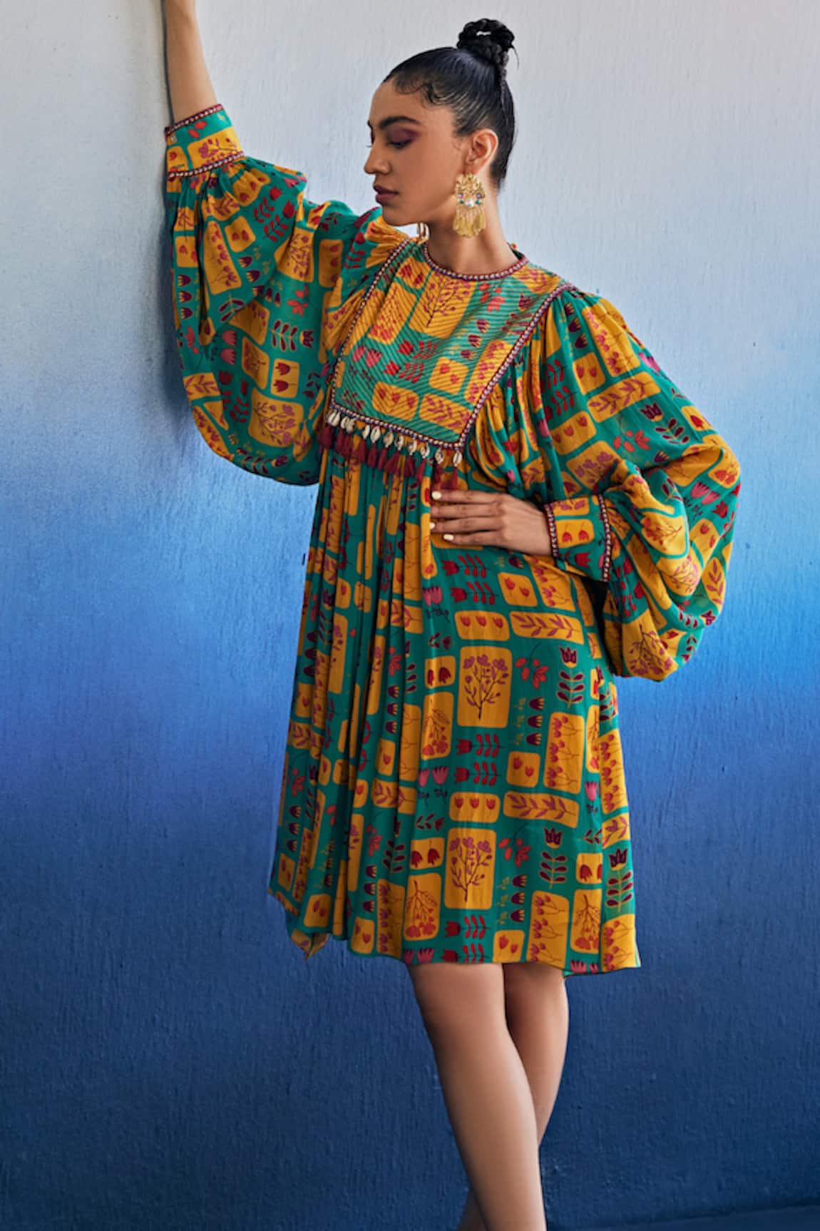 Diyarajvvir Floral Box Print Dress 
