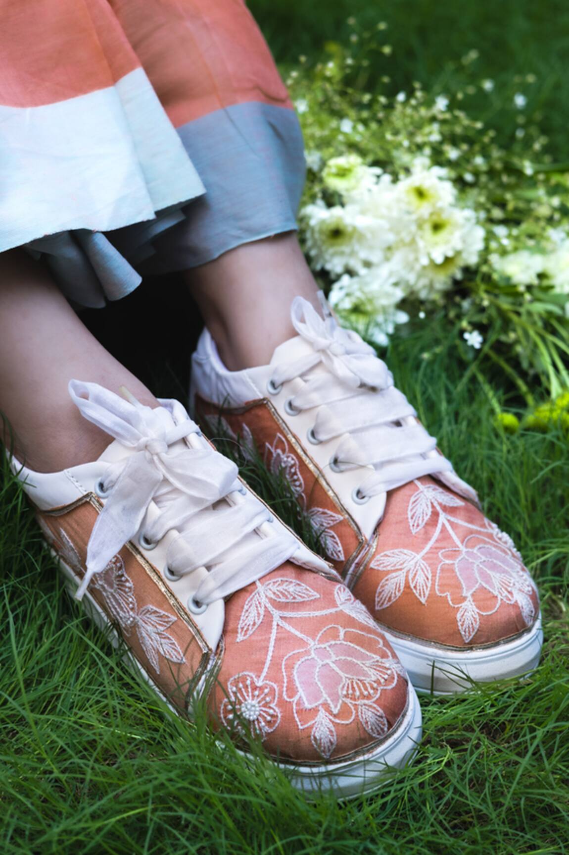 The Saree Sneakers Blossom Thread Embroidered Platform Sneakers
