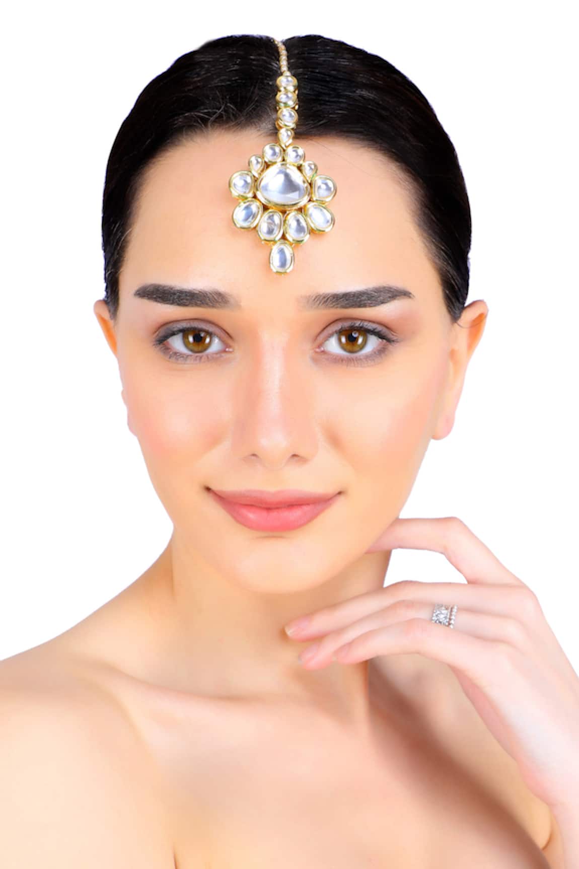 Aakarsha By Ajay Floral Motif Maangtikka 