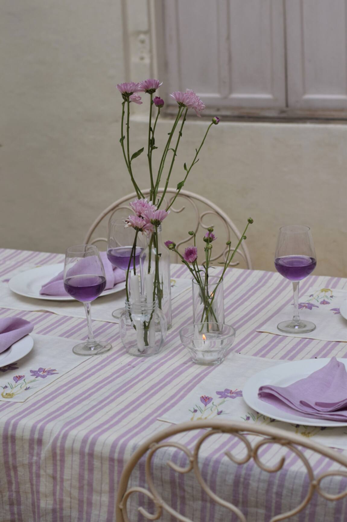 Taru Jaipur Jamuni Rekh Linen Table Cover