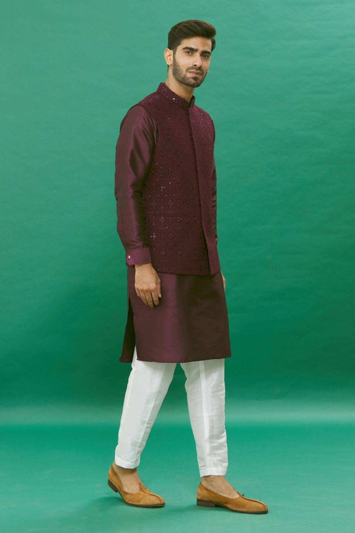 RNG Safawala Embroidered Kurta Set with Nehru Jacket 