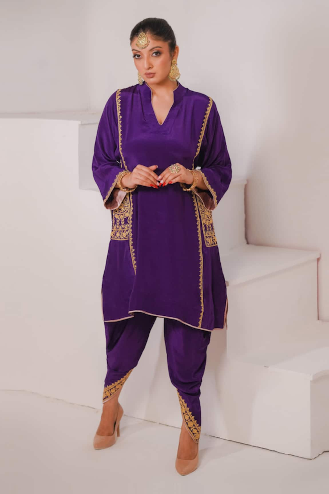 Daljit Sudan Kashmiri Tilla Embroidered Phiran With Draped Pant