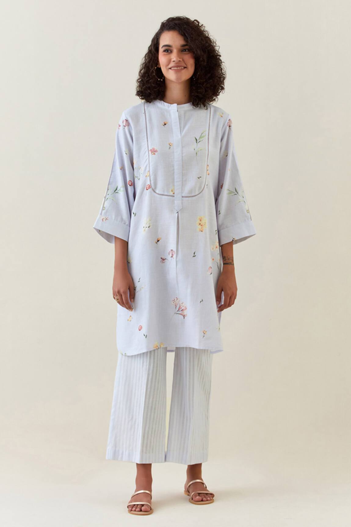 Anantaa by Roohi Printed Kurta & Pant Set