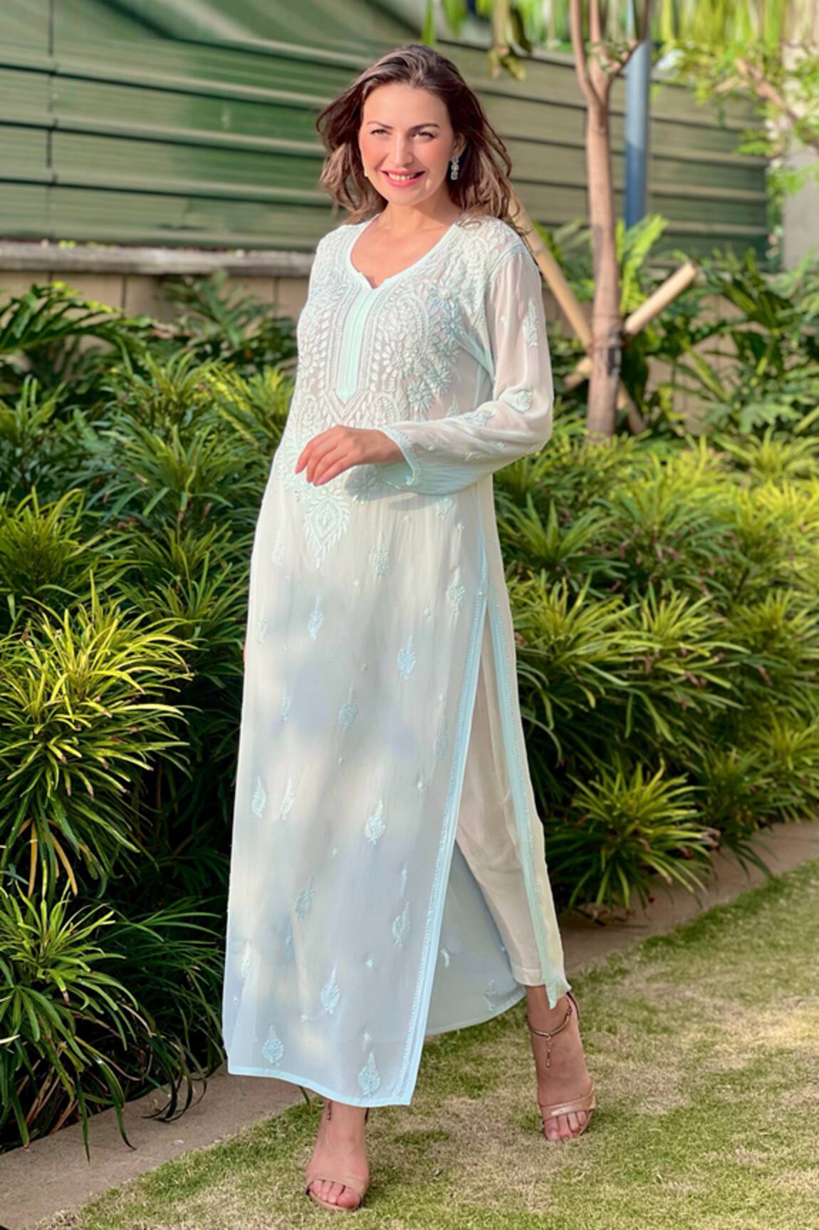 Label Aishwaryrika Chikankari Embroidered Round Neck Kurta