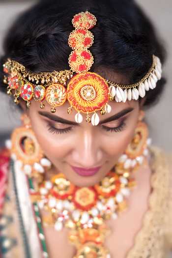 Kanyaadhan By Dhirajaayushi Shell Hand Embroidered Sheespatti 