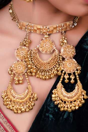 Kanyaadhan By Dhirajaayushi Tikki Embroidered Necklace 