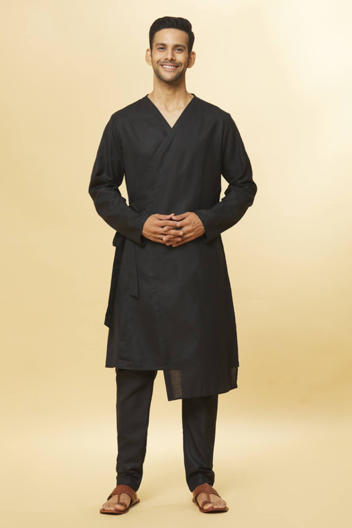 Aham-Vayam Tatvam Arigato Cotton Solid Kurta & Pyjama Set 