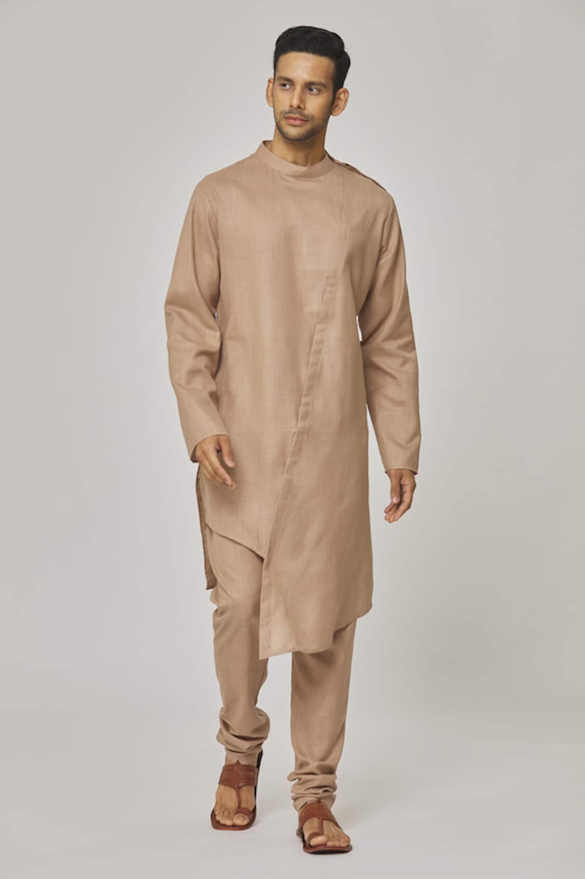 Aham-Vayam Tatvam Hana Cotton Solid Kurta & Pyjama Set 