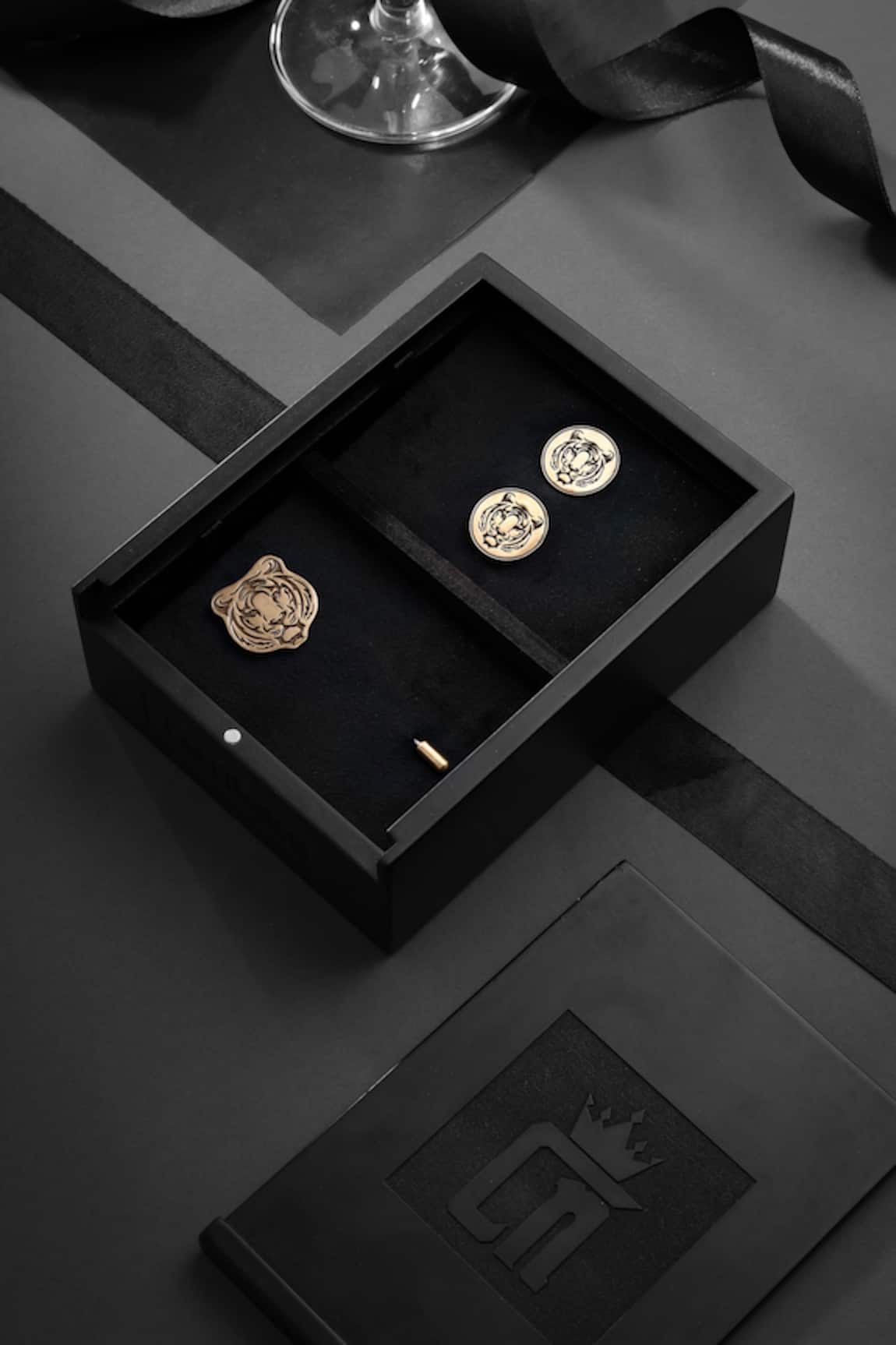 Cosa Nostraa The Fiery Tiger Lapel Pin & Cufflinks Gift Set