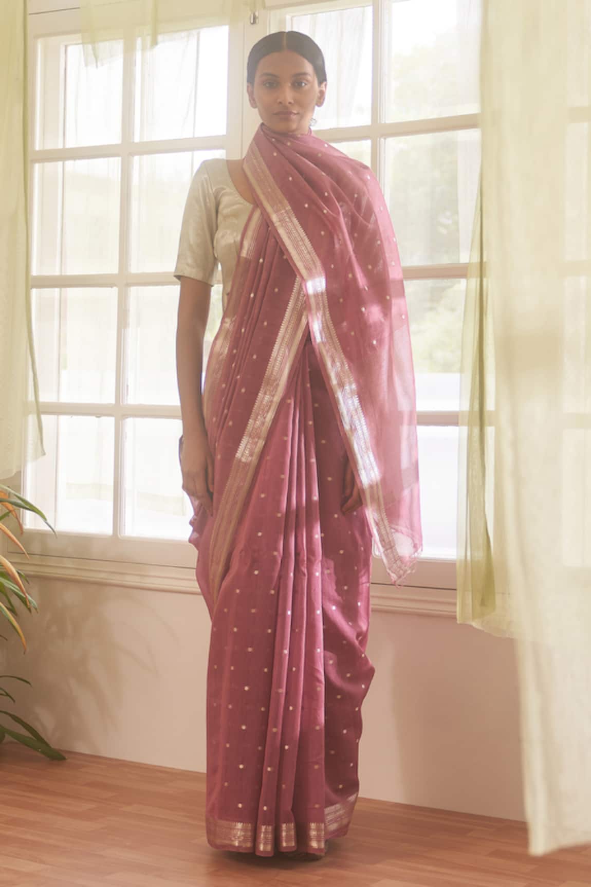FIVE POINT FIVE Woven Saree With Running Blouse