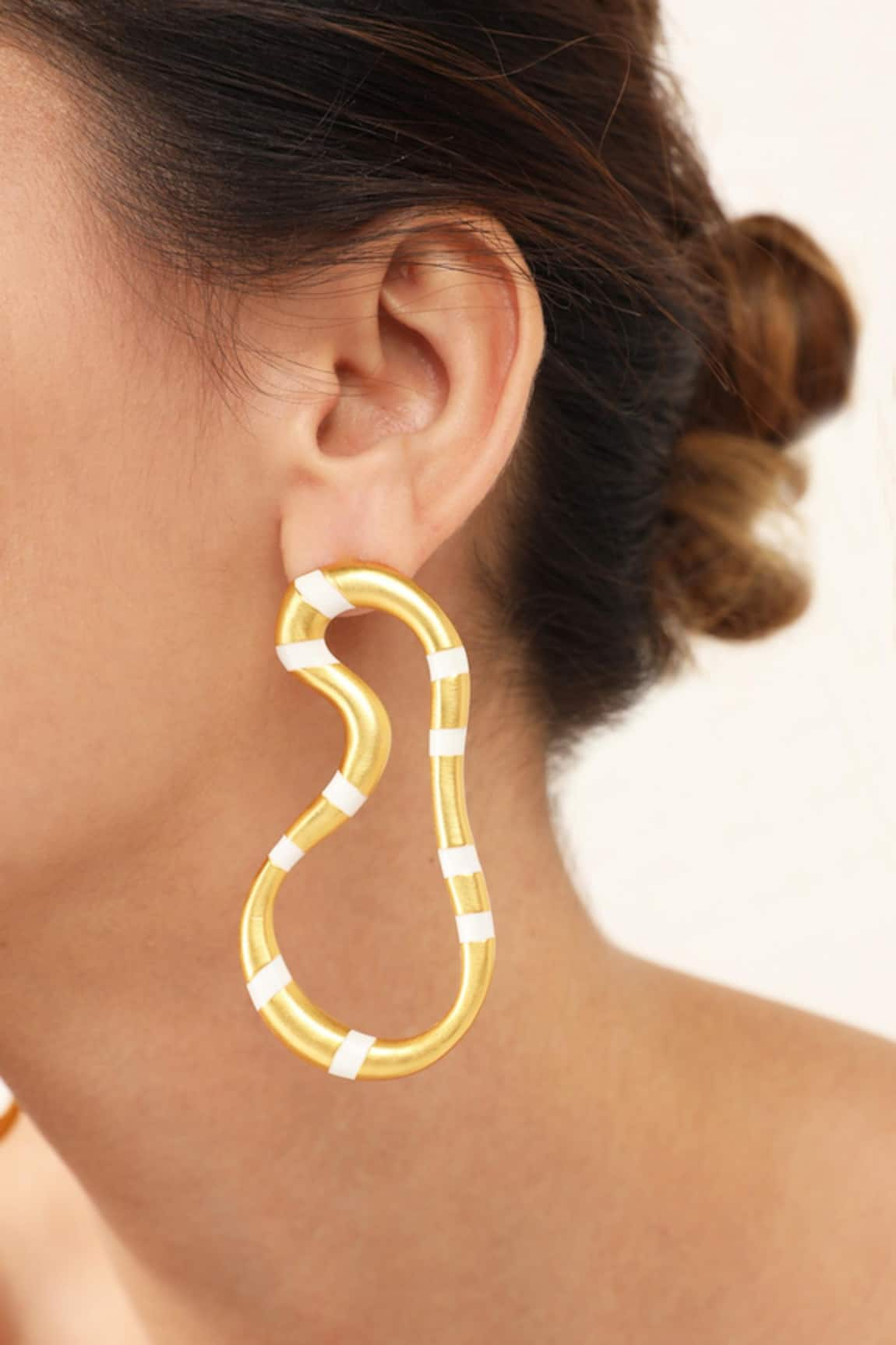 Zohra Leia Hoops