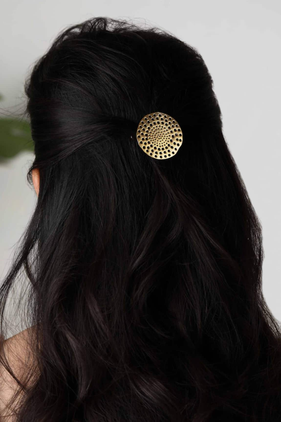 Zohra Cutwork Hair Clip