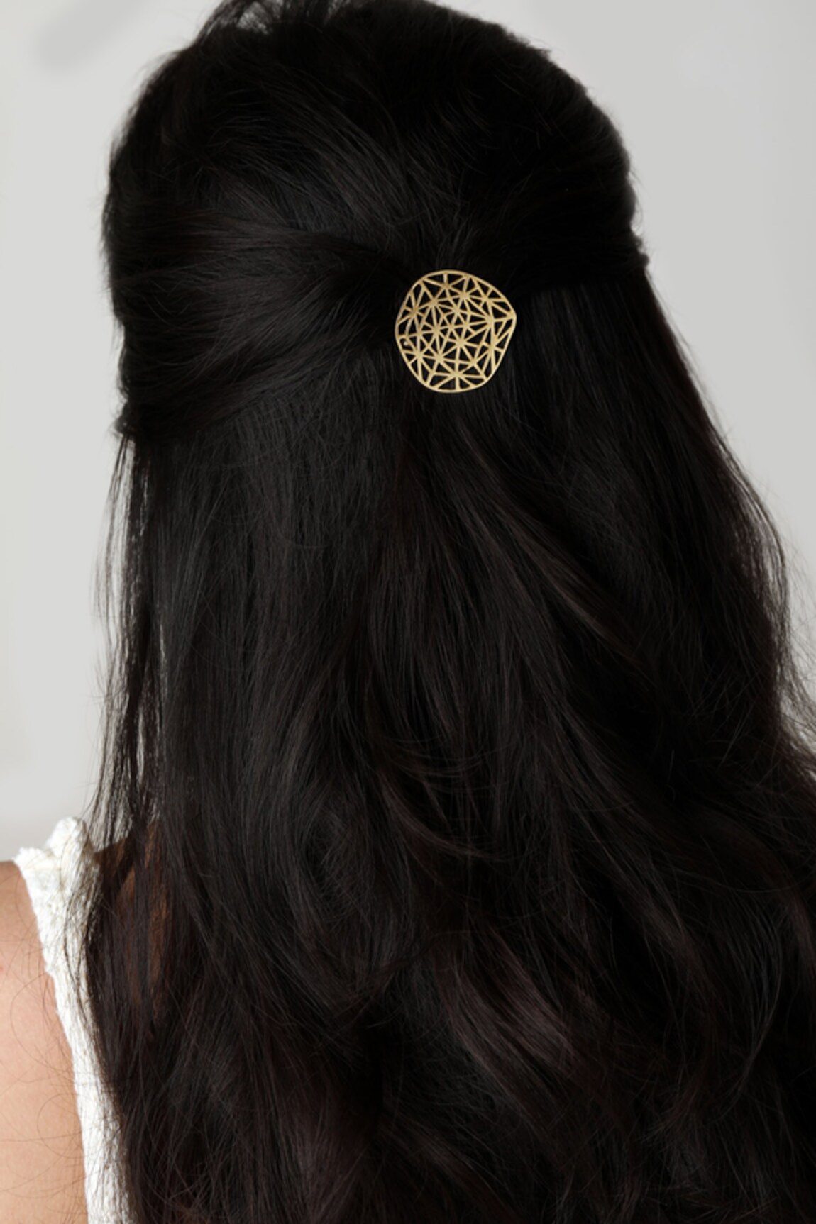 Zohra Cutwork Hair Clip