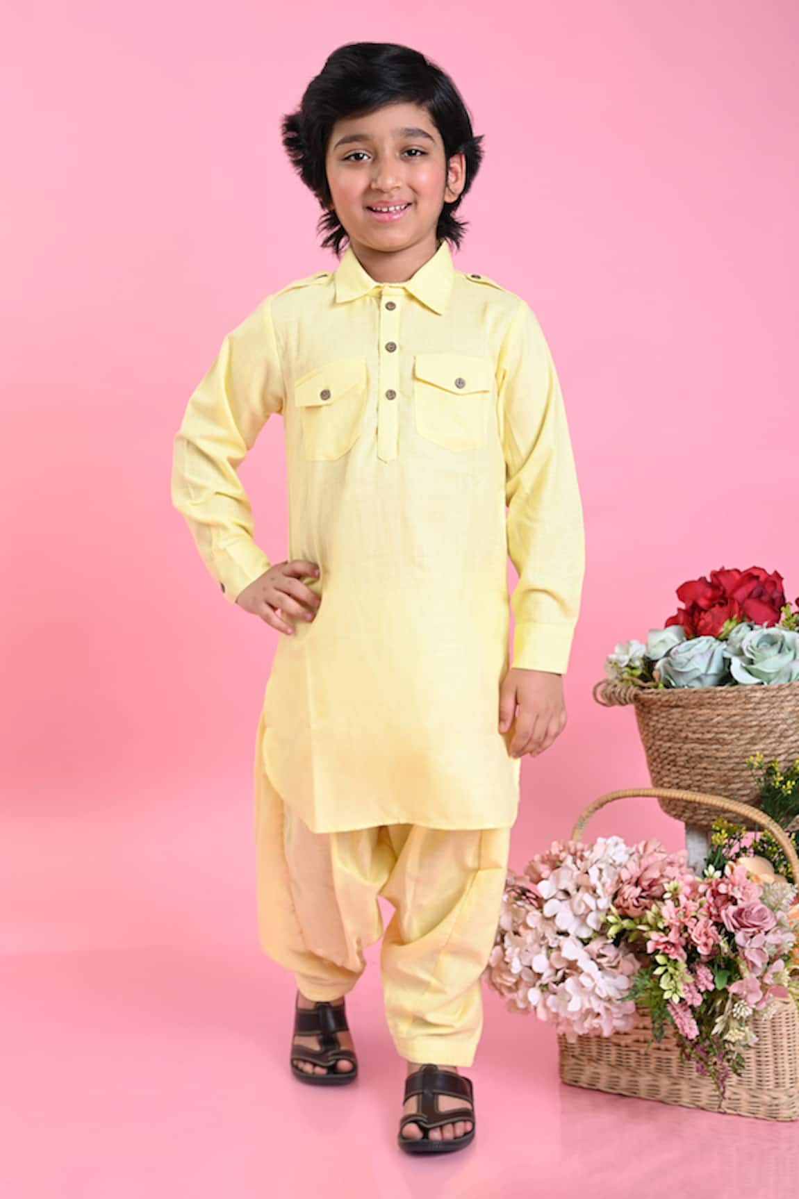 Saka Designs Full Sleeve Plain Pathani Kurta Set